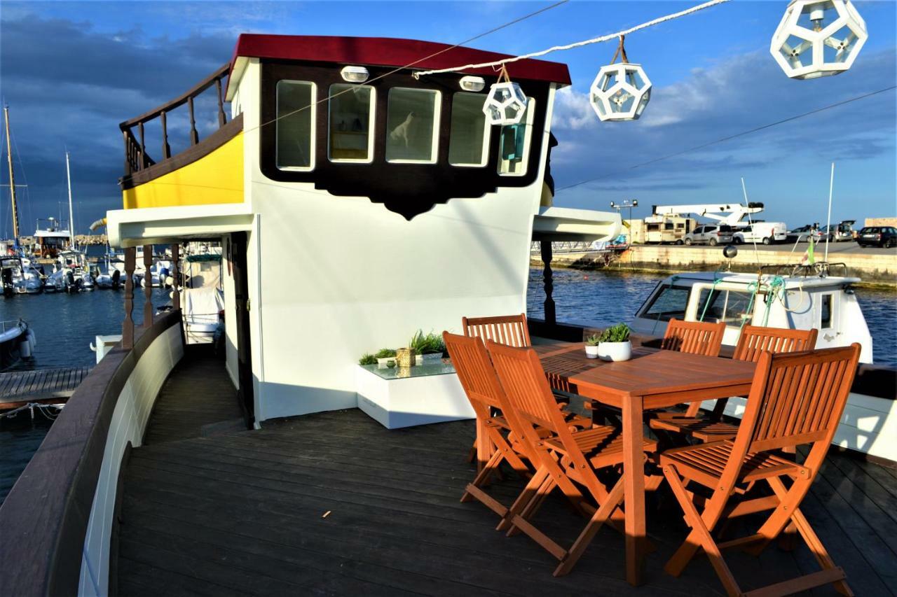 Pillirina House-Boat Hotel Marzamemi Exterior photo