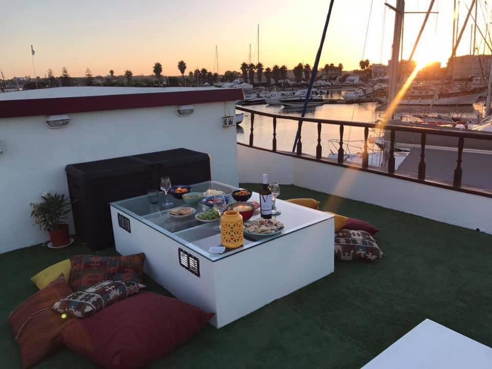Pillirina House-Boat Hotel Marzamemi Exterior photo